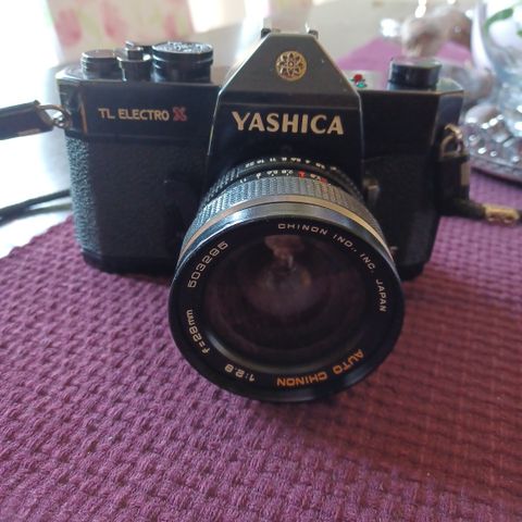 Analogt kamera, YASHICA TL ELECTRO X, ITS. Helt i orden.  1300,-.