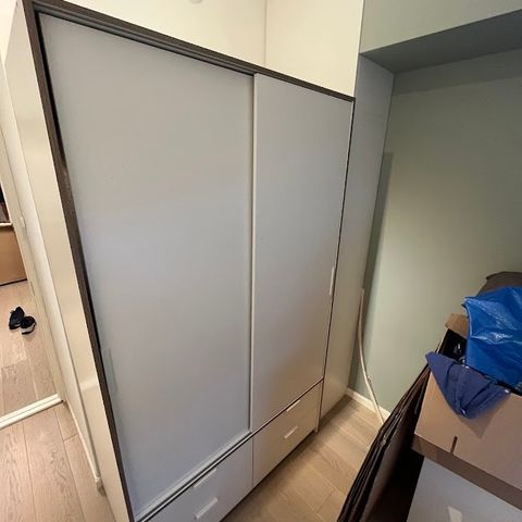 IKEA Trysil Garderobeskap (reservert)