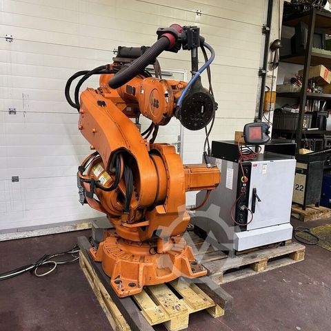 ABB 6640 ROBOT ARM