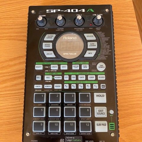 Roland SP-404 A Linear Wave Sampler