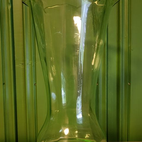 Vintage uran glassvase