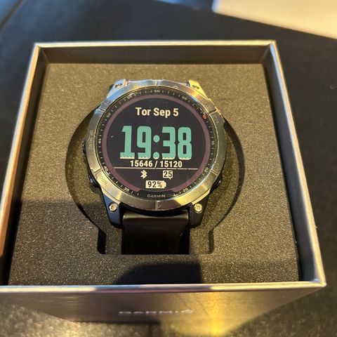 Garmin fēnix 7 – Sapphire Solar Edition Carbon Gray DLC Titanium with Black Band