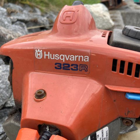 Husqvarna 323R gresstrimmer/ ryddesag