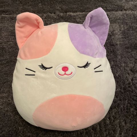 SQUISHMALLOWS