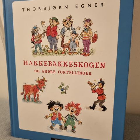 Hakkebakkeskogen og andre fortellinger