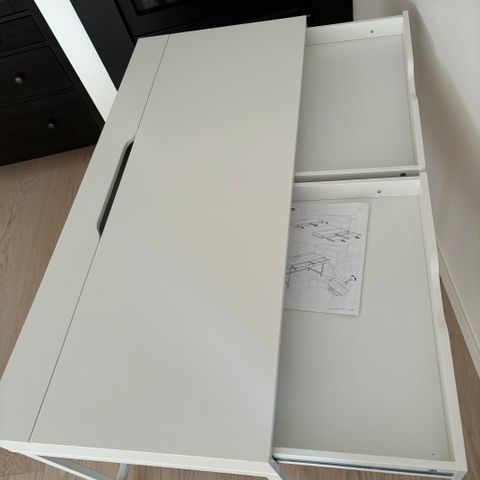 ALEX IKEA Arbeidsbord / skivebord