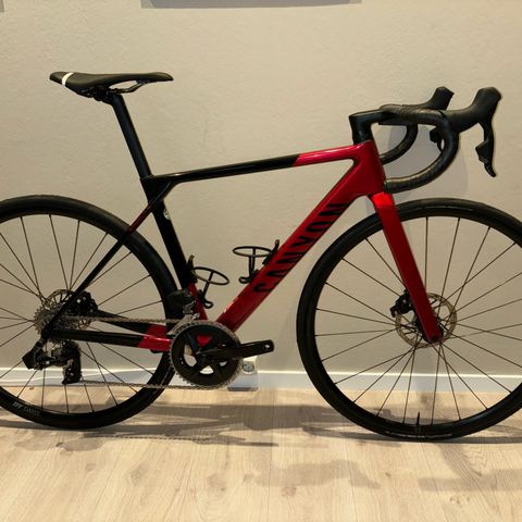 Canyon Ultimate CF SL 7 AXS (størrelse S) 2024