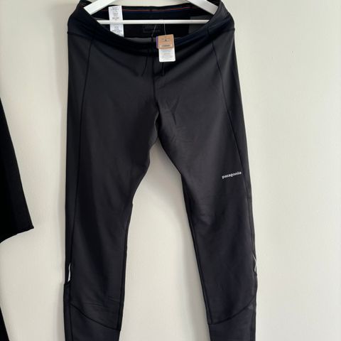 Nike og Patagonia løpetights / treningstights str. XL / L.