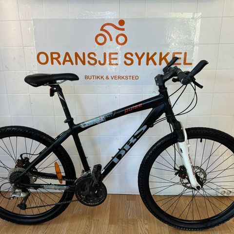 DBS PULSE TERRENGSYKKEL/ 43 CM MEDIUM RAMME/ NYLIG SERVICE OG GARANTI/