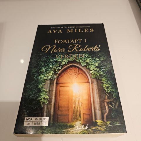 Fortapt i Nora Roberts verden. Ava Miles