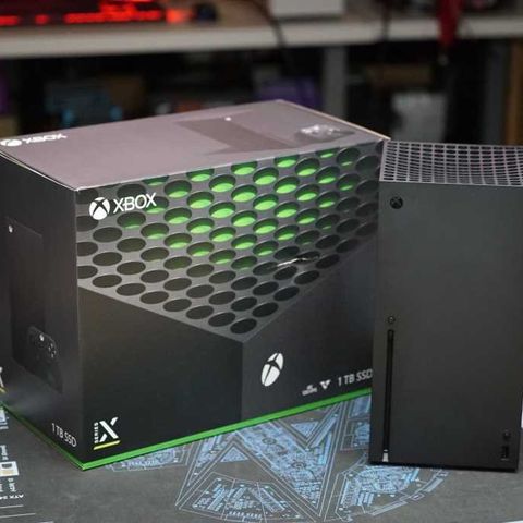 Ønsker å kjøpe Microsoft Xbox Series X