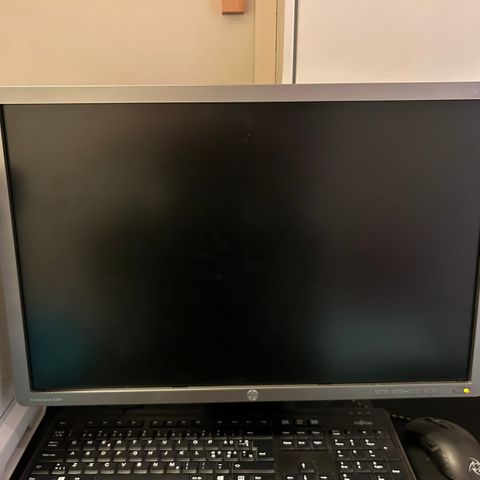 HP E241i IPS Display 24" skjerm