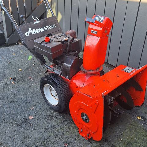 Ariens ST824