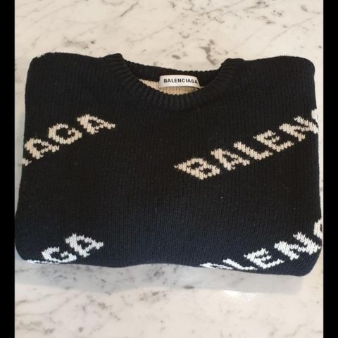 Long wool blend sweeter fra Balenciaga