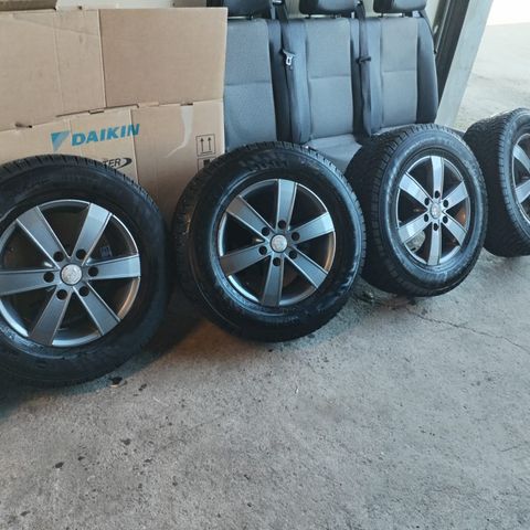 Sprinter - Crafter - Sento 16" Alufelger - 6x130 - 235/65 R16 Nokian Vinterdekk