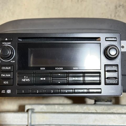 Original radio Impreza