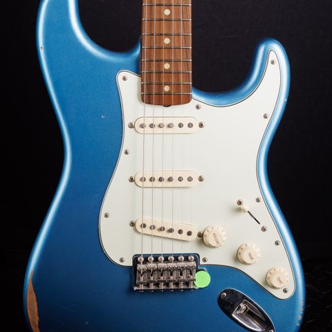 Fender FSR Vintera Road Worn 60s Strat (Lake Placid Blue)