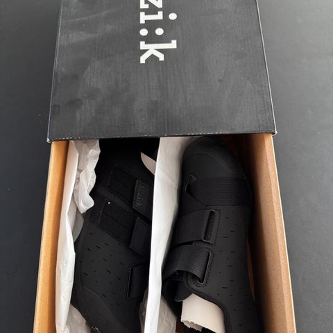 Fizik Terra Powerstrap X4 Gravelsko Black størrelse 38