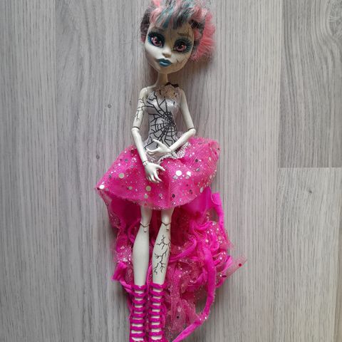 Monster High dukke