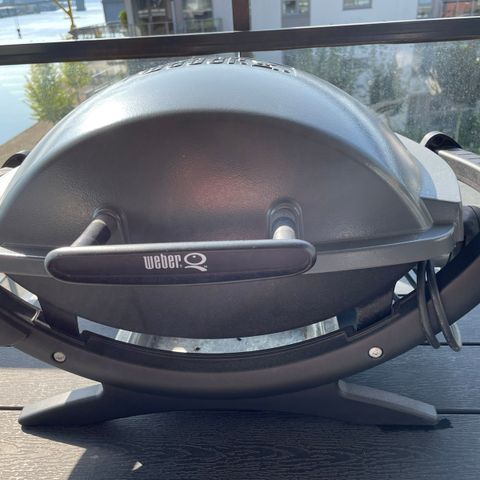 Weber, elektrisk bordgrill.