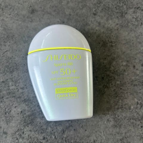 Shiseido solkrem Medium