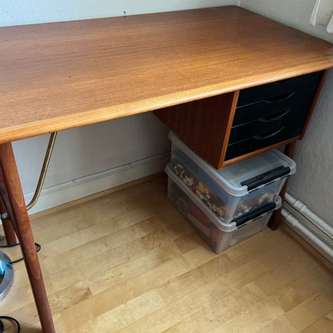 Retro-skrivebord + stol