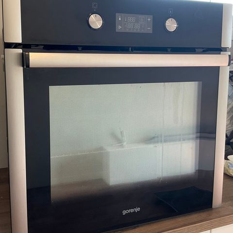 Gorenje integrert stekeovn - Pyrolyserengjøring - EVP2P41-411E