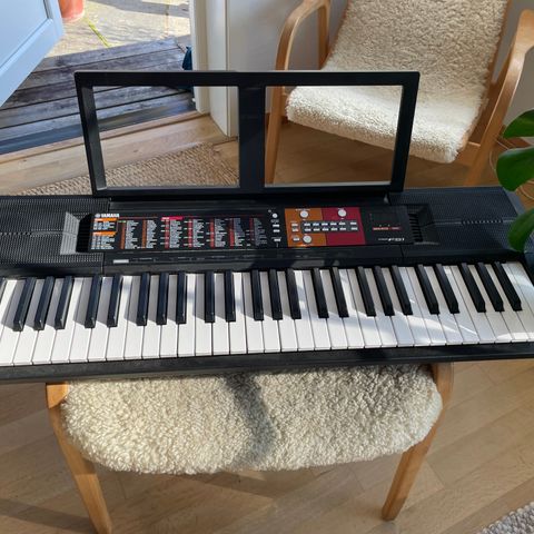 Yamaha keyboard selges