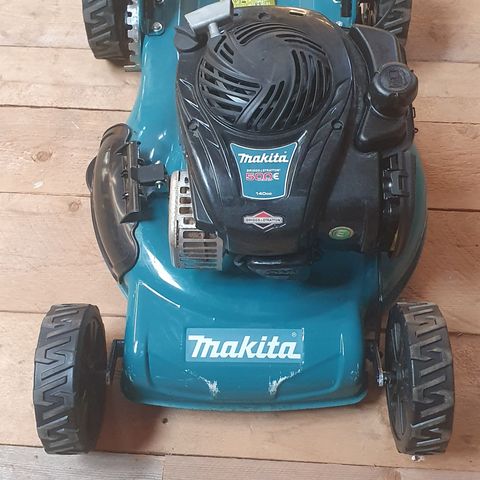 Makita