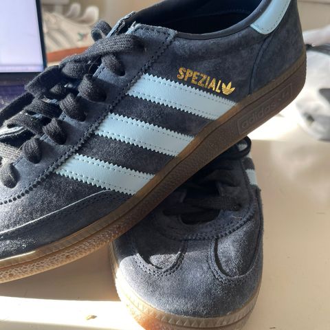 Lite brukt Adidas Spezial