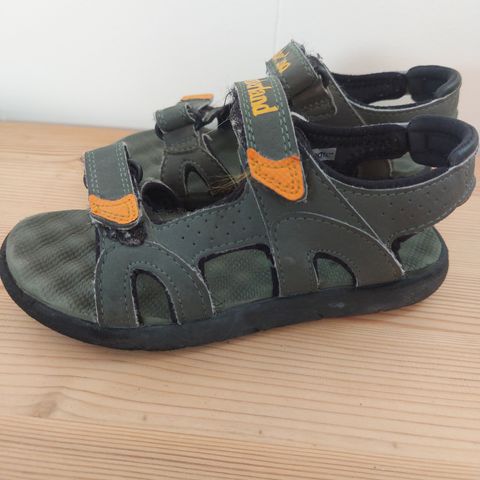 TIMBERLAND sandaler i  skinn str 29, selges kr 70