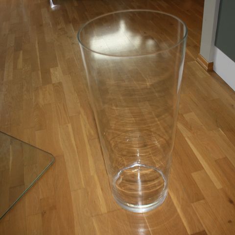 Stor glassvase/blomstervase/dekorvase