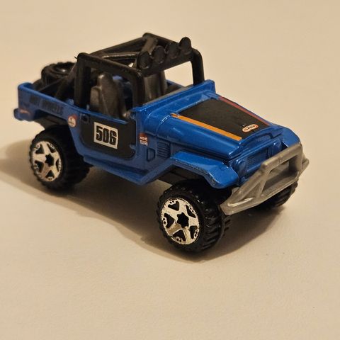 2011 Hot Wheels Toyota Land Cruiser FJ40