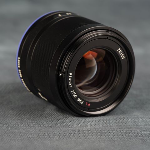 Zeiss Loxia 50mm F2 til Sony FE