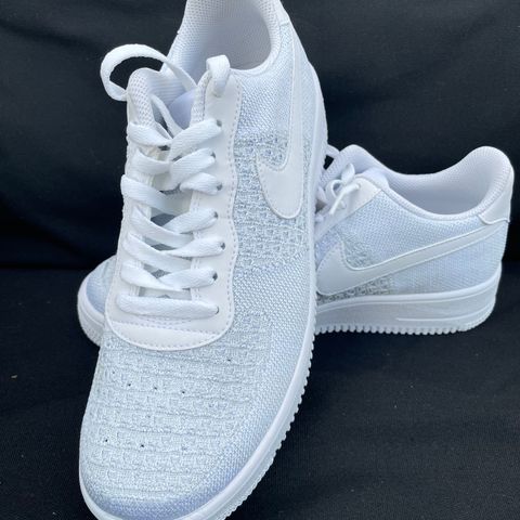 Nike Airforce 1 str 43