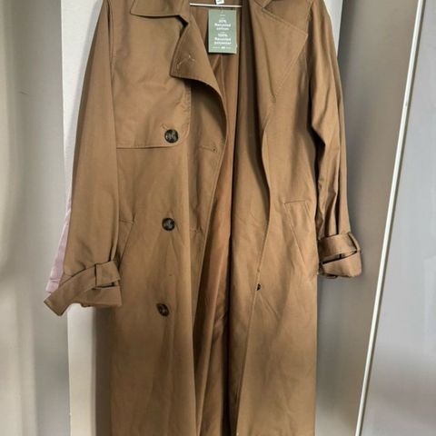 trenchcoat