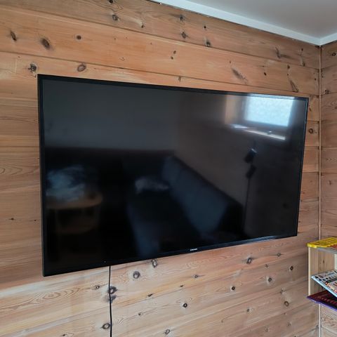 Samsung smart tv (reservert)