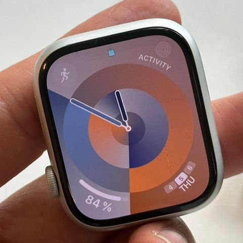 Apple watch series 8 45mm wifi