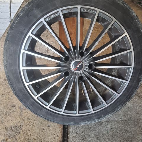 4stk Dekk og felg 5x120 bmw e61