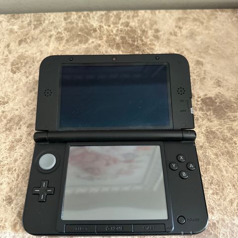 Nintendo 3DS XL selges!