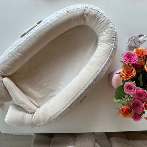 Voksi premium babynest