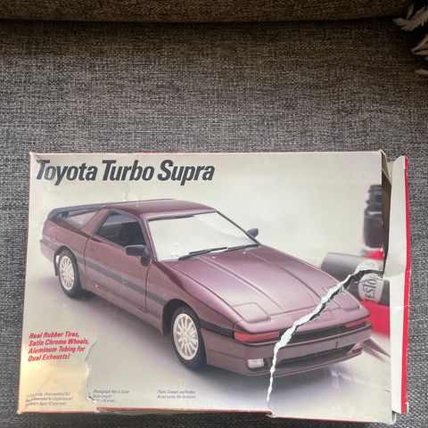 Toyota Turbo Supra Modellbyggesett