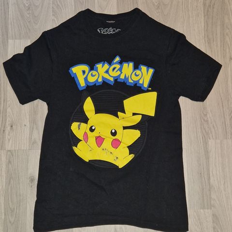 Pokemon t-skjorte str xs