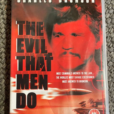 [DVD] The Evil That Men Do - 1984 (Charles Bronson)