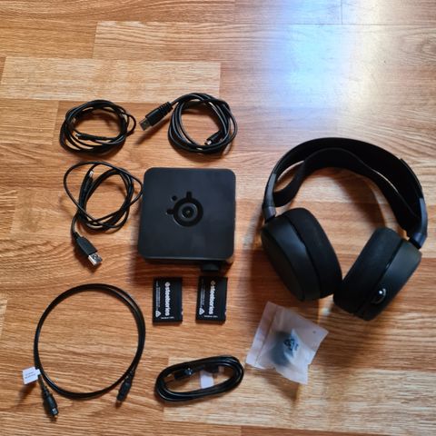 SteelSeries Arctis Pro Wireless Gamingheadset