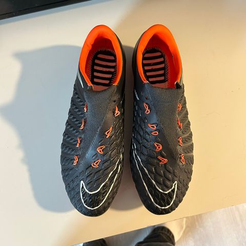 Nike Hypervenom