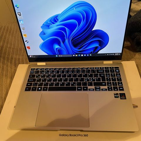 Galaxy Book3 Pro 360 i7