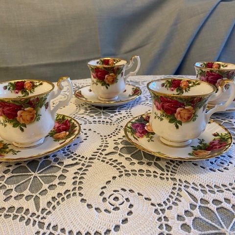 Royal Albert, Old Country Rose, Kaffesett