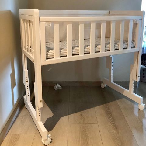 Bedside crib