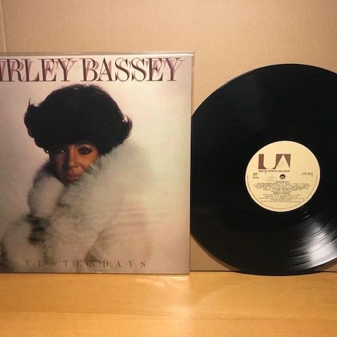 Vinyl, Shirley Bassey, Yesterdays, UAS30141